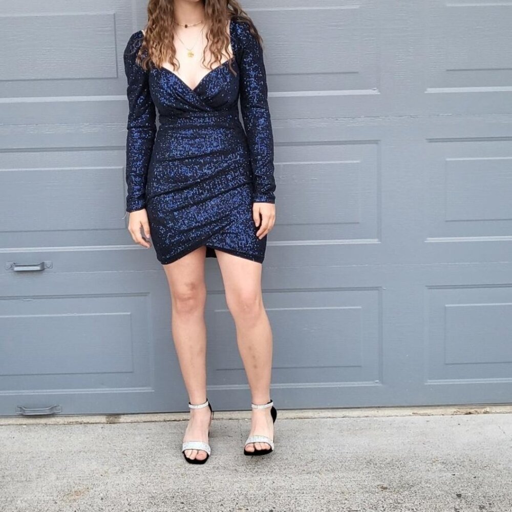 Lulu's Long Sleeve Navy Blue Sequin Mini Dress size small